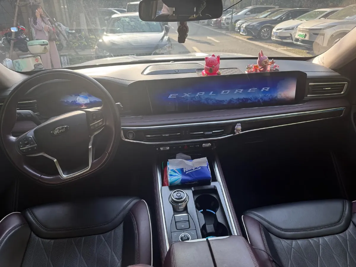 2023 Ford Explorer 2.3T 276HP L4 10AT,autocango,china used car exporter,china ev exporter,chinese used car exporter,chinese used ev exporter