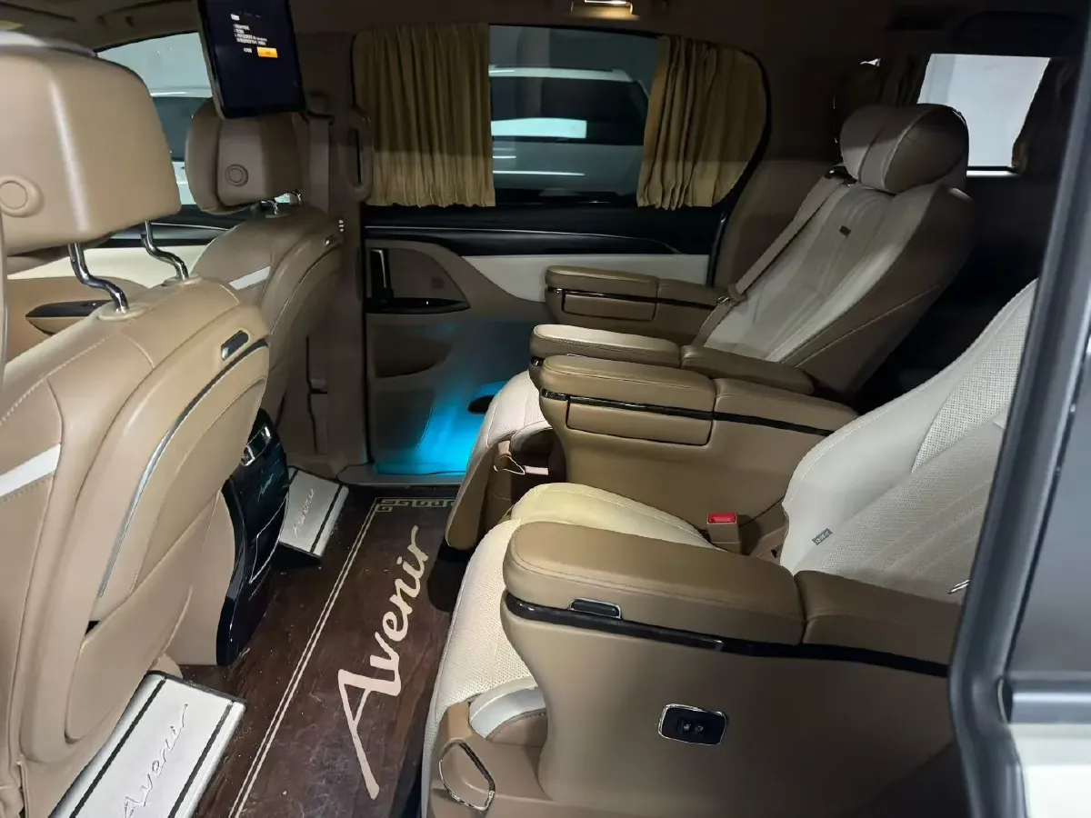 2021 Buick GL8 2.0T 237HP L4 9AT,autocango,china used car exporter,china ev exporter,chinese used car exporter,chinese used ev exporter