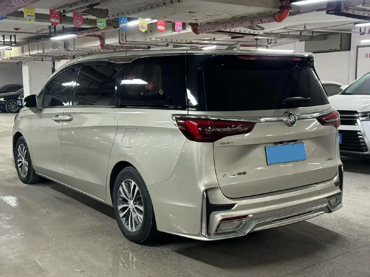 2021 Buick GL8 2.0T 237HP L4 9AT,autocango,china used car exporter,china ev exporter,chinese used car exporter,chinese used ev exporter