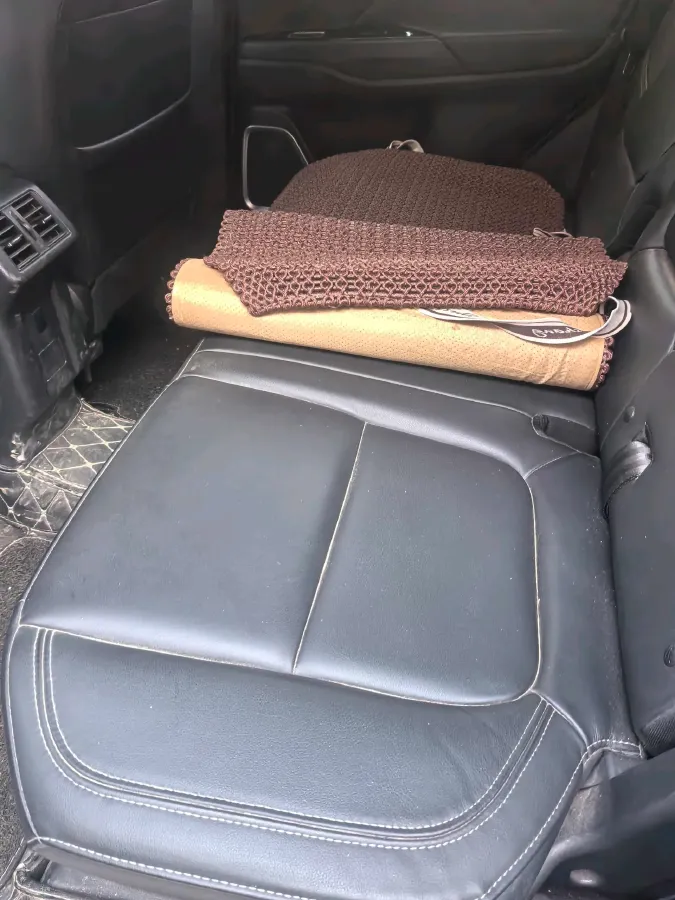 2019 Mitsubishi Outlander 2.4L 192HP L4 CVT,autocango,china used car exporter,china ev exporter,chinese used car exporter,chinese used ev exporter