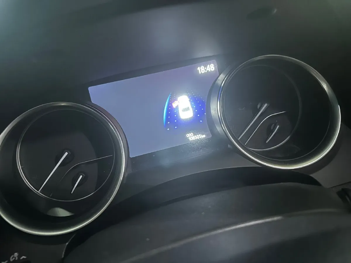 2019 Toyota Camry 2.5L 178HP L4 E-CVT Hybrid,autocango,china used car exporter,china ev exporter,chinese used car exporter,chinese used ev exporter