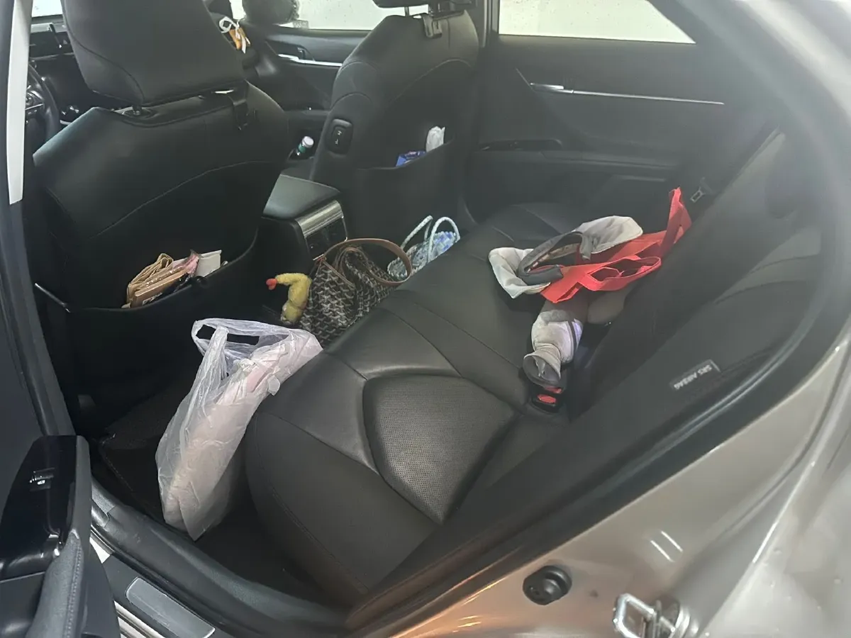 2019 Toyota Camry 2.5L 178HP L4 E-CVT Hybrid,autocango,china used car exporter,china ev exporter,chinese used car exporter,chinese used ev exporter