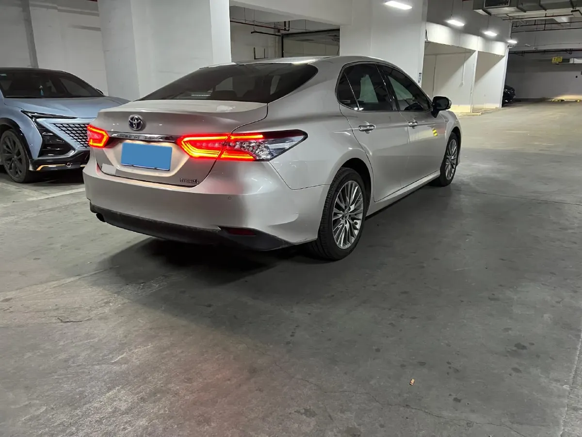 2019 Toyota Camry 2.5L 178HP L4 E-CVT Hybrid,autocango,china used car exporter,china ev exporter,chinese used car exporter,chinese used ev exporter