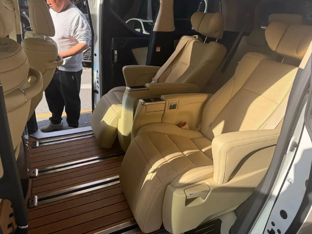 2021 Toyota Alphard 2.5L 117HP L4 E-CVT Hybrid,autocango,china used car exporter,china ev exporter,chinese used car exporter,chinese used ev exporter