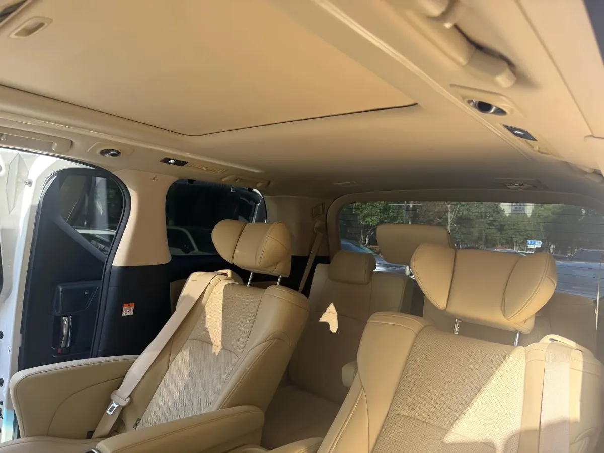 2021 Toyota Alphard 2.5L 117HP L4 E-CVT Hybrid,autocango,china used car exporter,china ev exporter,chinese used car exporter,chinese used ev exporter