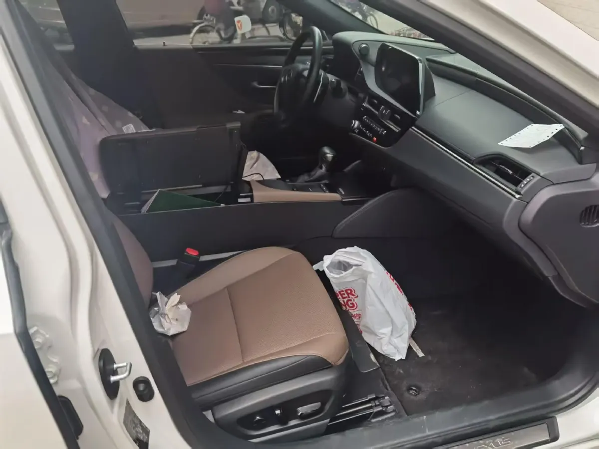 2021 Lexus ES 2.5L 178HP L4 E-CVT Hybrid,autocango,china used car exporter,china ev exporter,chinese used car exporter,chinese used ev exporter