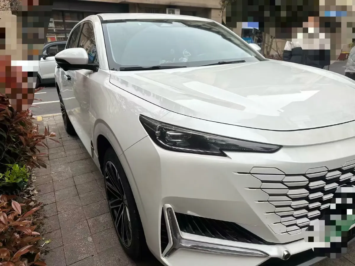 2023 ChangAn UNI-K iDD 1.5T 170HP L4 6TCT PHEV 28.39KWH,autocango,china used car exporter,china ev exporter,chinese used car exporter,chinese used ev exporter