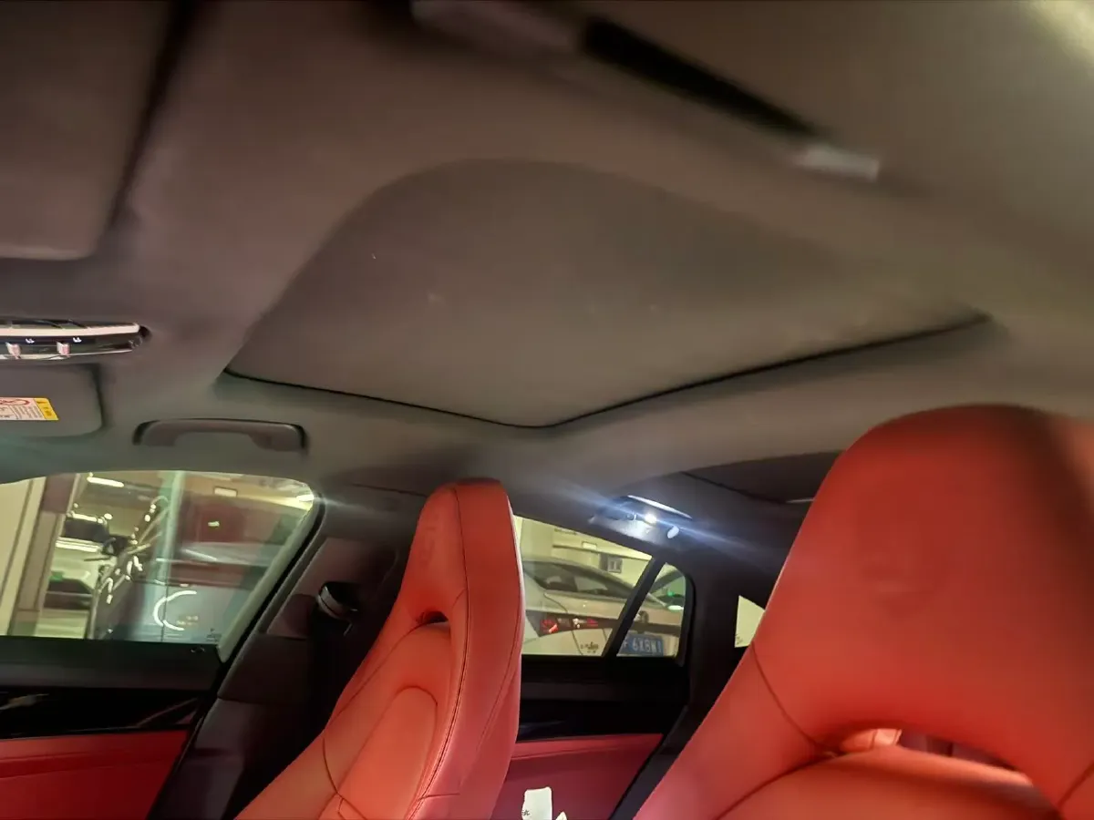 2019 Porsche Panamera 2.9T 330HP V6 8DCT,autocango,china used car exporter,china ev exporter,chinese used car exporter,chinese used ev exporter