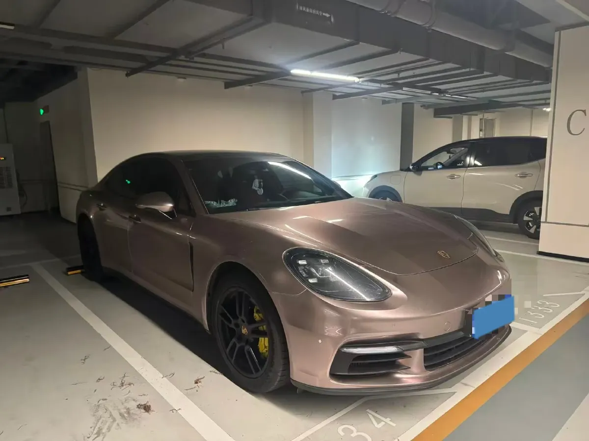 2019 Porsche Panamera 2.9T 330HP V6 8DCT,autocango,china used car exporter,china ev exporter,chinese used car exporter,chinese used ev exporter