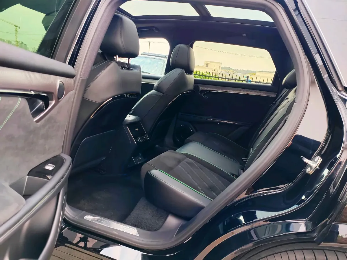 2025 Voyah FREE 1.5T 150HP L4 REEV 43KWH,autocango,china used car exporter,china ev exporter,chinese used car exporter,chinese used ev exporter