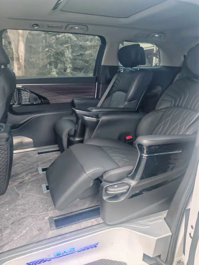 2024 GAC Trumpchi M8 2.0T 252HP L4 8AT,autocango,china used car exporter,china ev exporter,chinese used car exporter,chinese used ev exporter