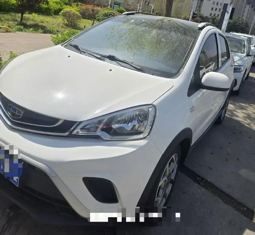 2017 Geely Vision X1 1.3L 88HP L4 5MT,autocango,china used car exporter,china ev exporter,chinese used car exporter,chinese used ev exporter