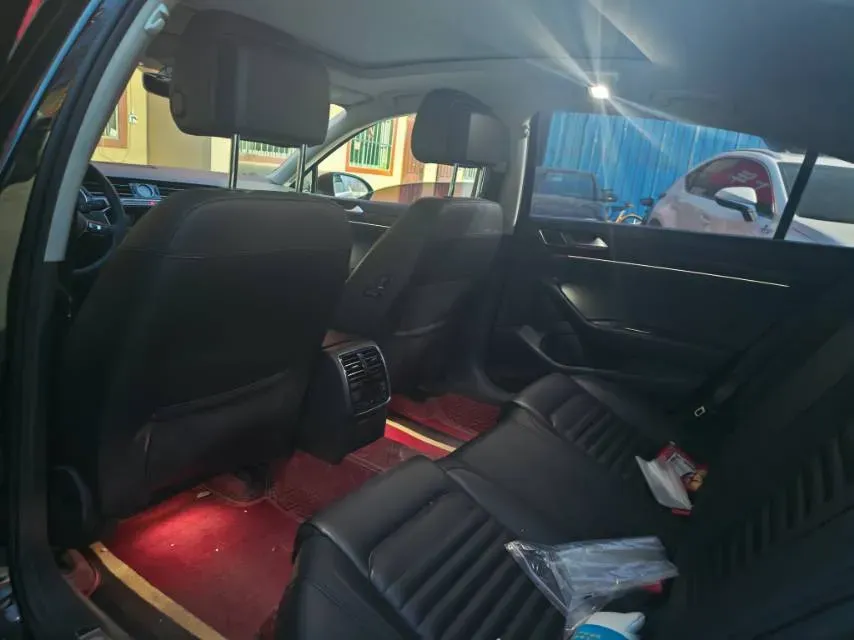 2019 Volkswagen Magotan 2.0T 186HP L4 7DCT,autocango,china used car exporter,china ev exporter,chinese used car exporter,chinese used ev exporter