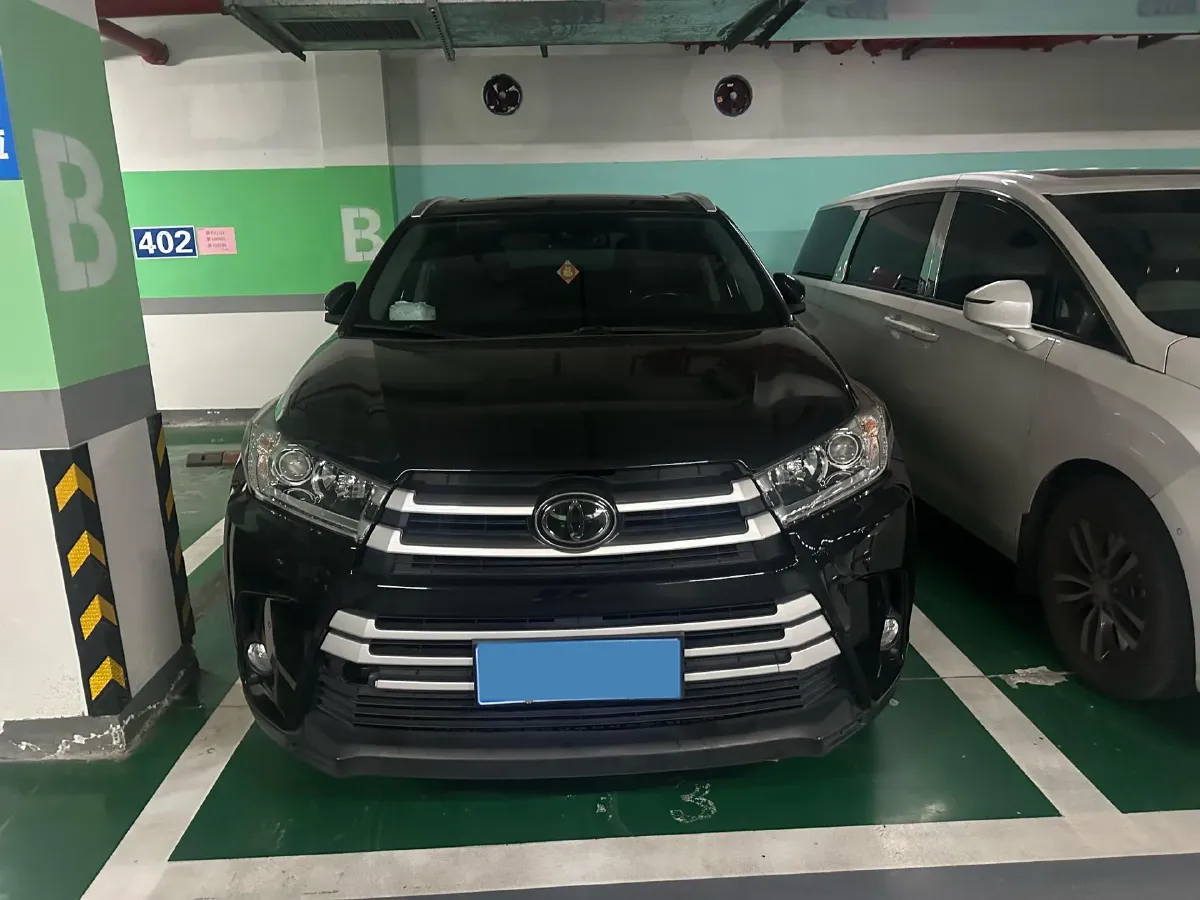 2018 Toyota Highlander 2.0T 220HP L4 6AT,autocango,china used car exporter,china ev exporter,chinese used car exporter,chinese used ev exporter