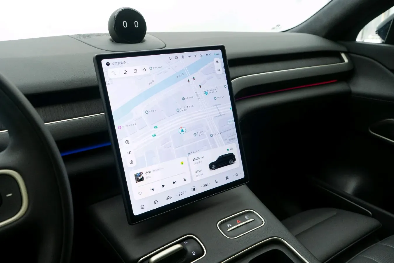 2024 Porsche Macan All-Electric BEV 100KWH,autocango,china used car exporter,china ev exporter,chinese used car exporter,chinese used ev exporter