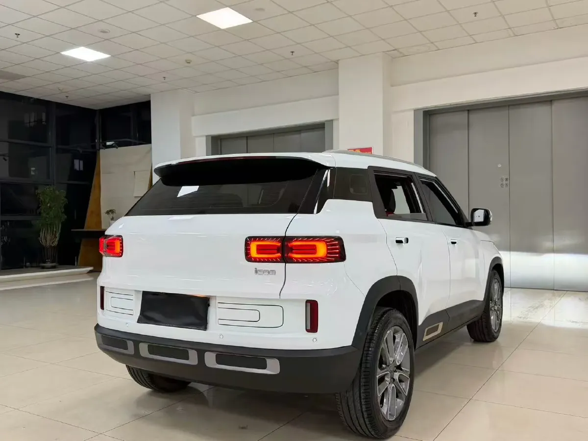 2020 Geely ICON 1.5T 177HP L3 7DCT,autocango,china used car exporter,china ev exporter,chinese used car exporter,chinese used ev exporter