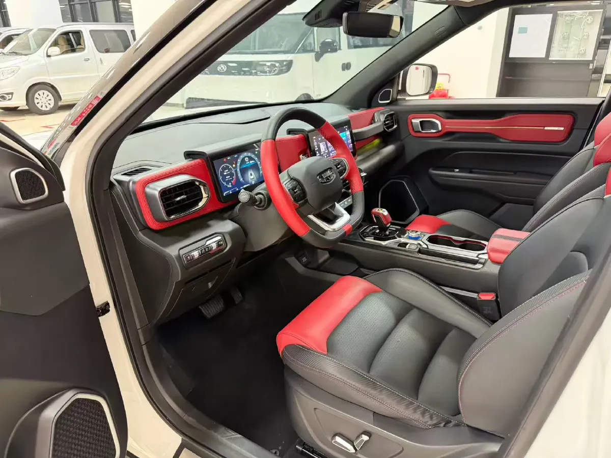 2020 Geely ICON 1.5T 177HP L3 7DCT,autocango,china used car exporter,china ev exporter,chinese used car exporter,chinese used ev exporter