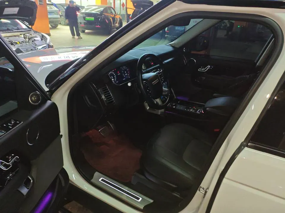 2021 Land Rover Range Rover 3.0T 400HP L6 8AT,autocango,china used car exporter,china ev exporter,chinese used car exporter,chinese used ev exporter