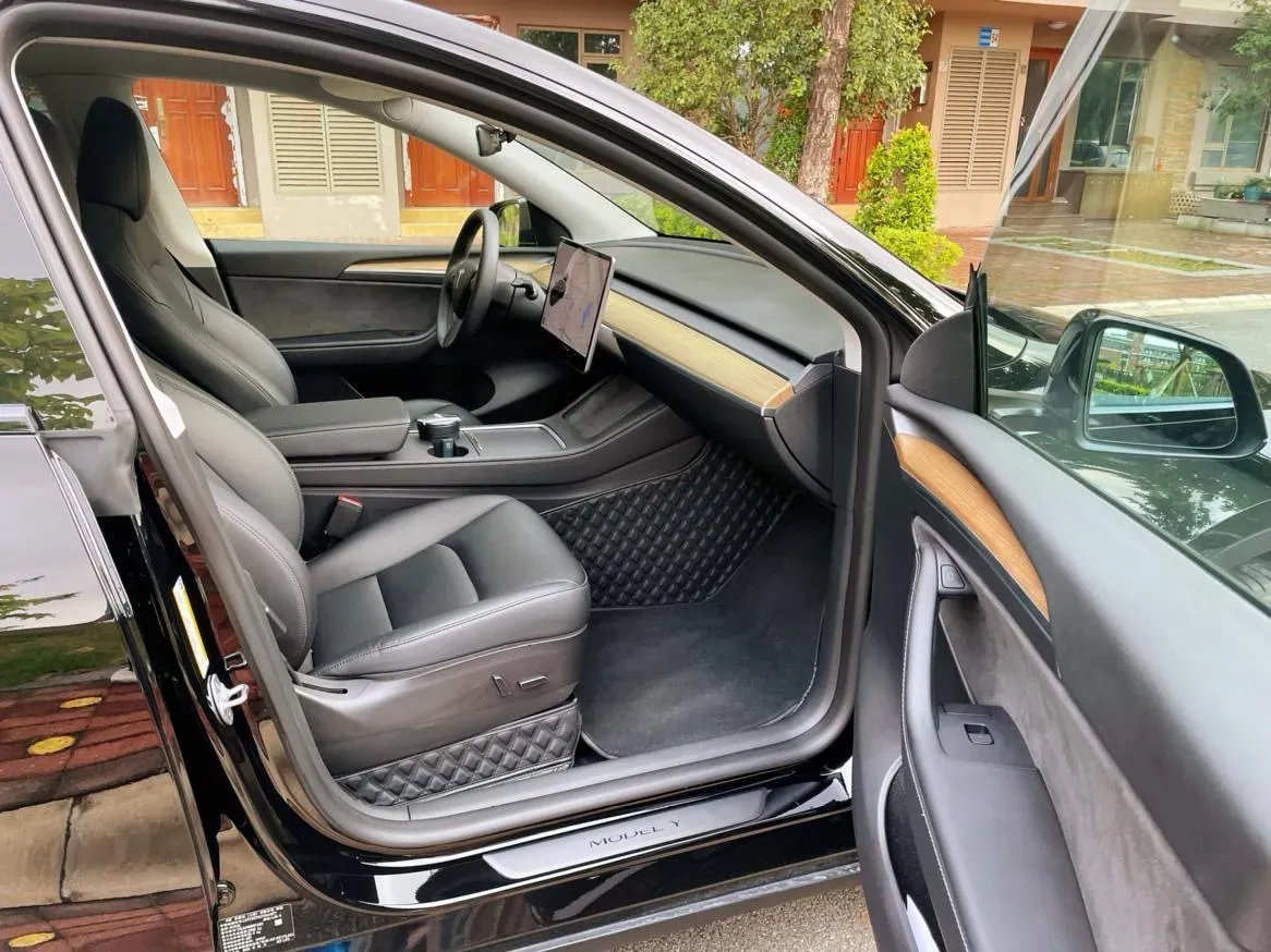 2022 Tesla Model Y BEV 60KWH,autocango,china used car exporter,china ev exporter,chinese used car exporter,chinese used ev exporter