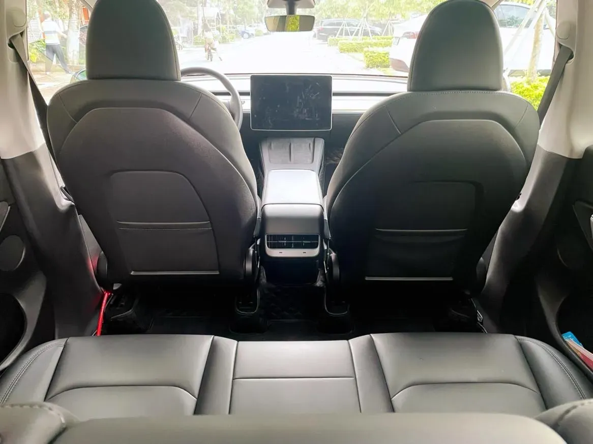 2022 Tesla Model Y BEV 60KWH,autocango,china used car exporter,china ev exporter,chinese used car exporter,chinese used ev exporter