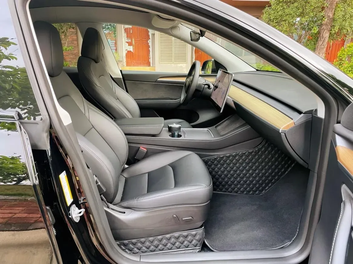 2022 Tesla Model Y BEV 60KWH,autocango,china used car exporter,china ev exporter,chinese used car exporter,chinese used ev exporter