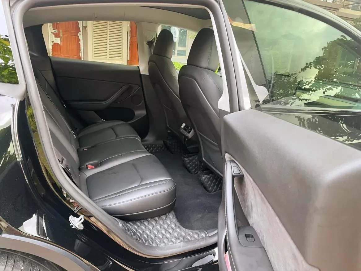 2022 Tesla Model Y BEV 60KWH,autocango,china used car exporter,china ev exporter,chinese used car exporter,chinese used ev exporter