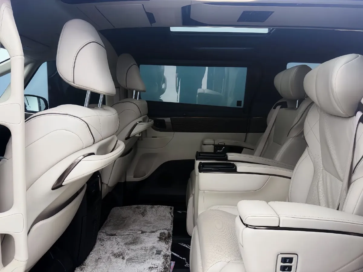 2024 Toyota Alphard 2.5L 190HP L4 E-CVT Hybrid,autocango,china used car exporter,china ev exporter,chinese used car exporter,chinese used ev exporter