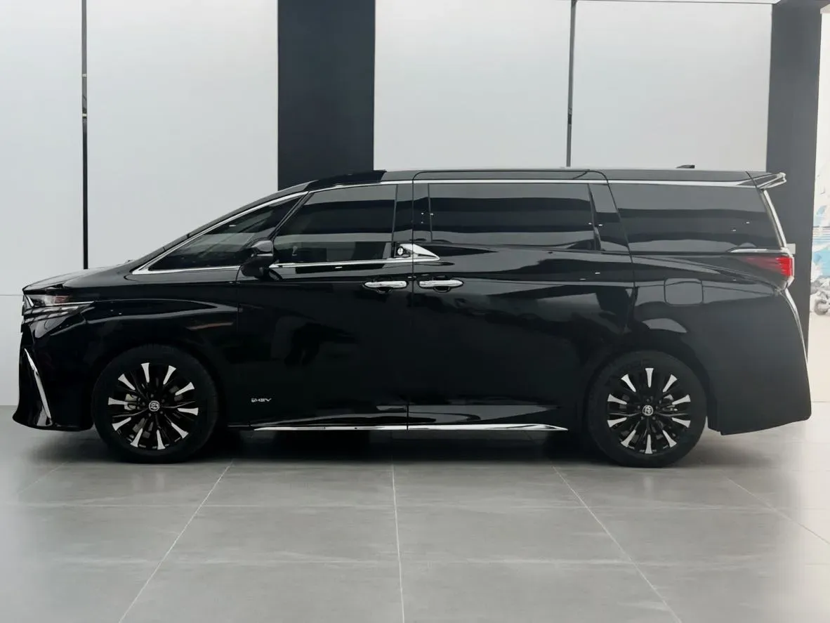 2024 Toyota Alphard 2.5L 190HP L4 E-CVT Hybrid,autocango,china used car exporter,china ev exporter,chinese used car exporter,chinese used ev exporter