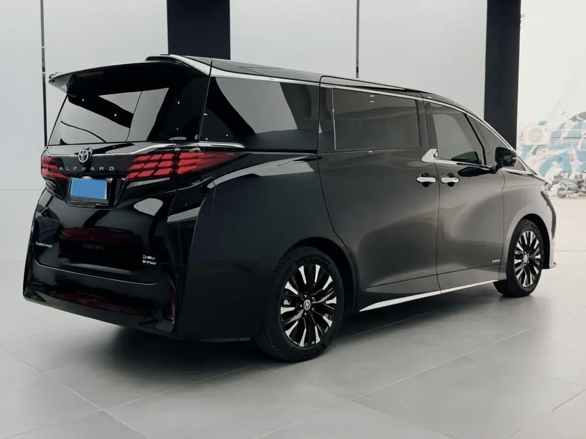 2024 Toyota Alphard 2.5L 190HP L4 E-CVT Hybrid,autocango,china used car exporter,china ev exporter,chinese used car exporter,chinese used ev exporter