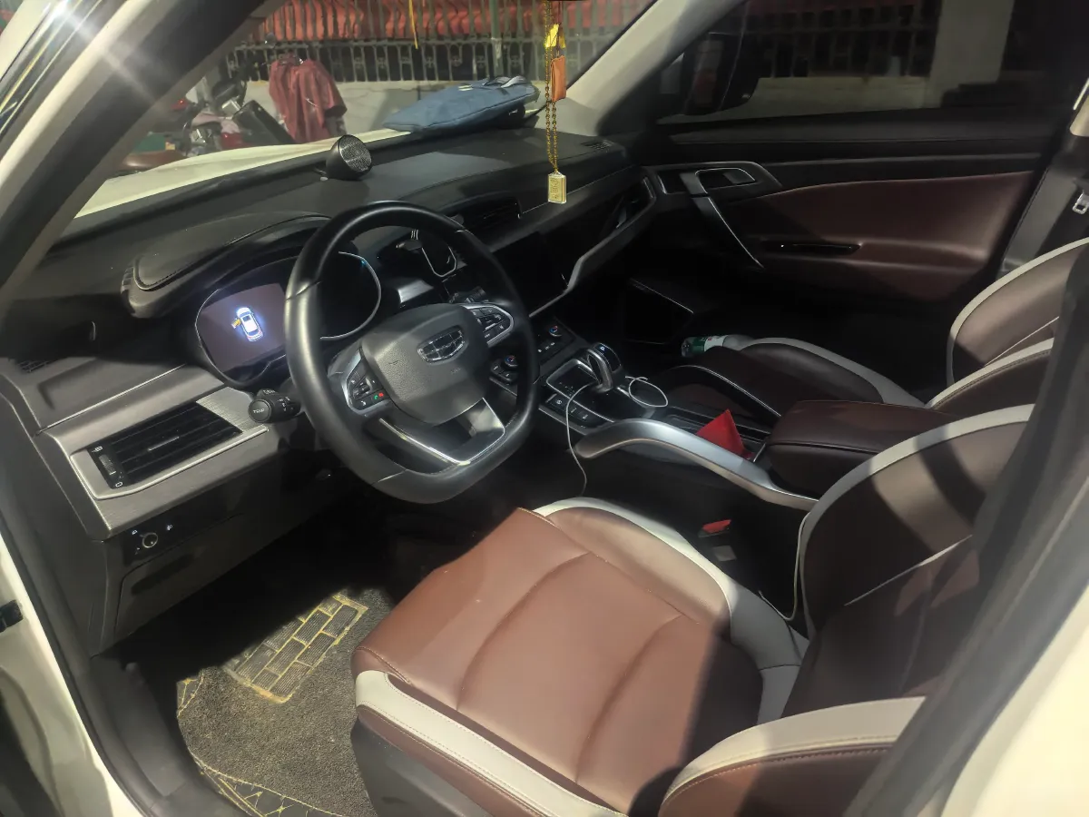 2022 Geely Azkarra 1.8T 184HP L4 7DCT,autocango,china used car exporter,china ev exporter,chinese used car exporter,chinese used ev exporter