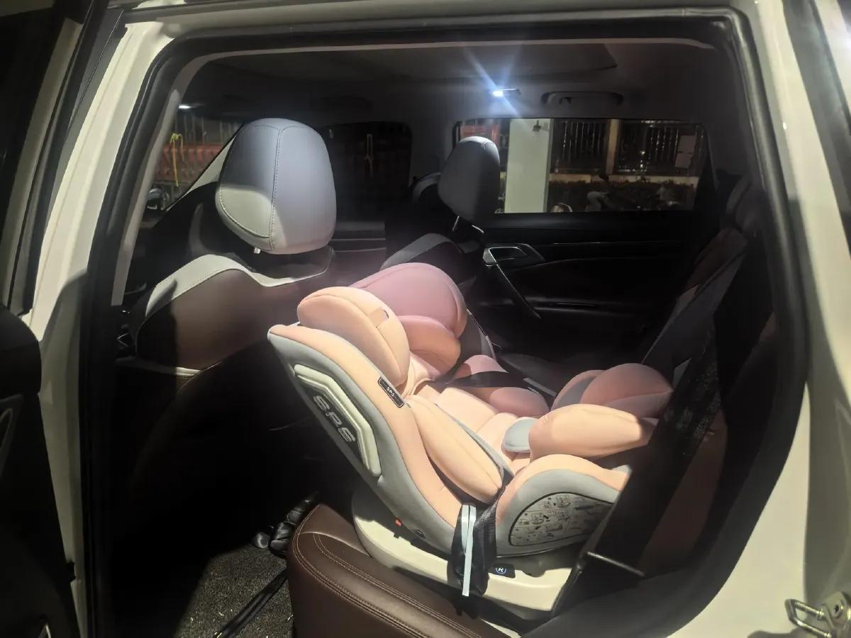 2022 Geely Azkarra 1.8T 184HP L4 7DCT,autocango,china used car exporter,china ev exporter,chinese used car exporter,chinese used ev exporter