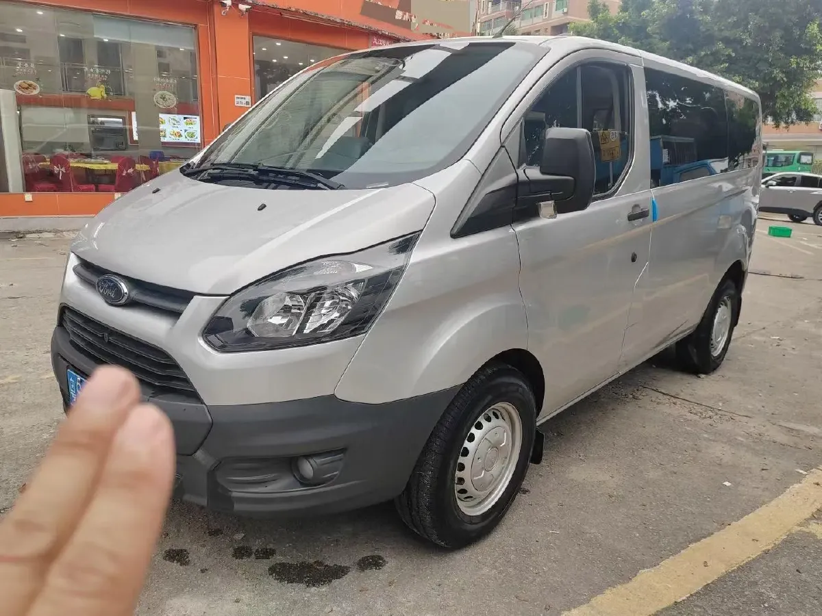 2019 Ford Transit 2.0T 121HP L4 5MT,autocango,china used car exporter,china ev exporter,chinese used car exporter,chinese used ev exporter