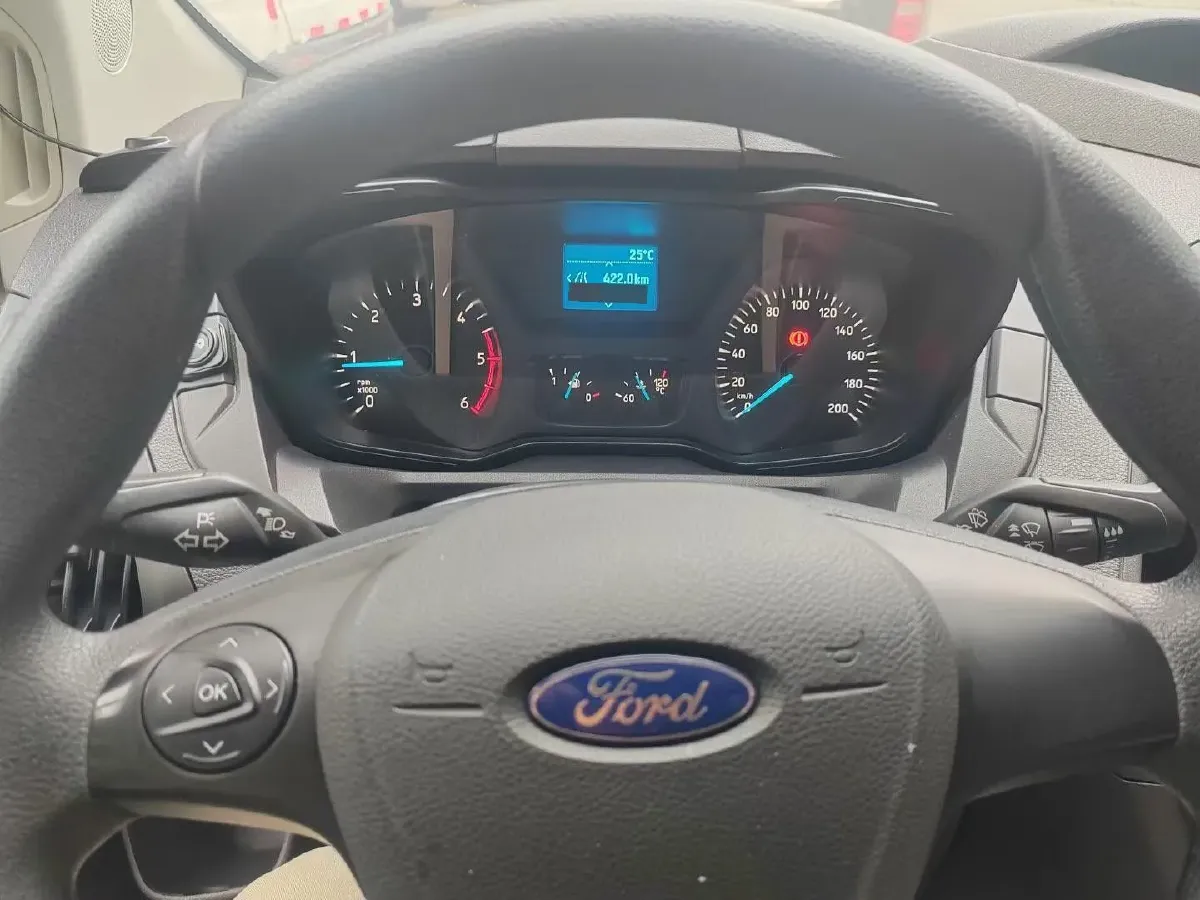 2019 Ford Transit 2.0T 121HP L4 5MT,autocango,china used car exporter,china ev exporter,chinese used car exporter,chinese used ev exporter