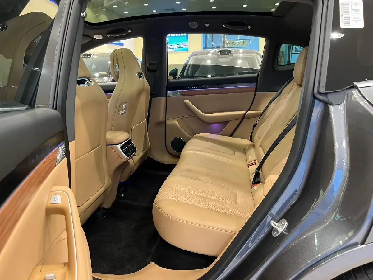 2026 Luxeed R7 BEV,autocango,china used car exporter,china ev exporter,chinese used car exporter,chinese used ev exporter