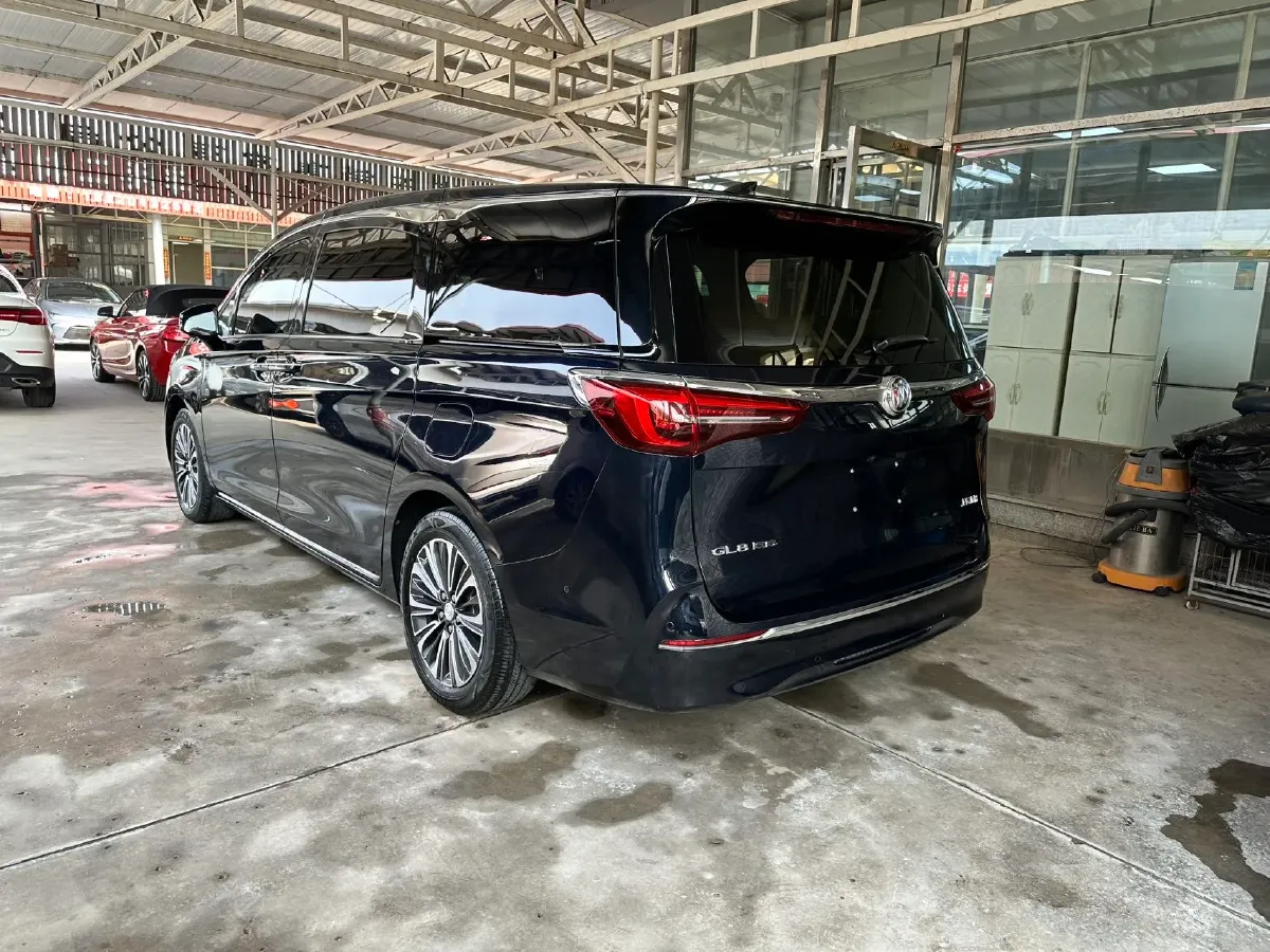 2023 Buick GL8 2.0T 237HP L4 9AT,autocango,china used car exporter,china ev exporter,chinese used car exporter,chinese used ev exporter