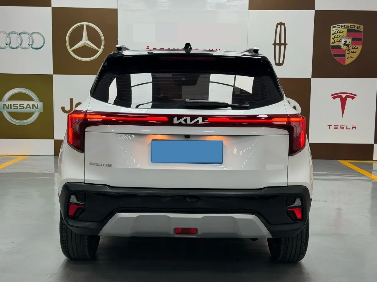 2023 Kia Seltos 1.5L 115HP L4 CVT,autocango,china used car exporter,china ev exporter,chinese used car exporter,chinese used ev exporter