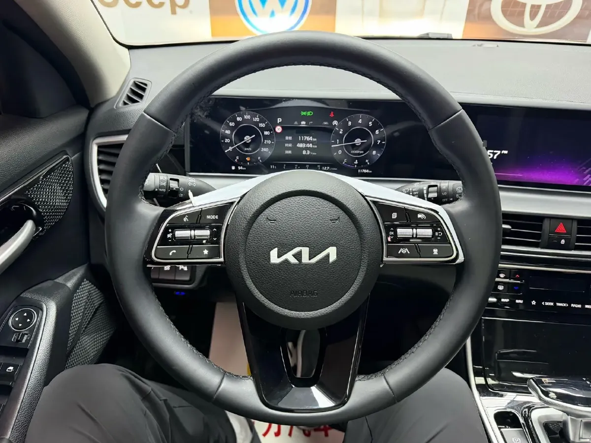 2023 Kia Seltos 1.5L 115HP L4 CVT,autocango,china used car exporter,china ev exporter,chinese used car exporter,chinese used ev exporter