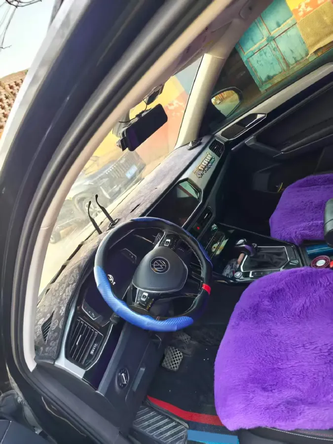 2021 Volkswagen Tayron 2.0T 186HP L4 7DCT,autocango,china used car exporter,china ev exporter,chinese used car exporter,chinese used ev exporter