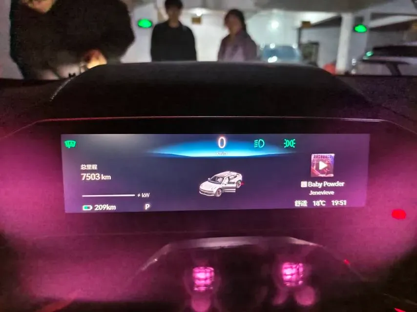 2023 Zeekr 001 BEV 86KWH,autocango,china used car exporter,china ev exporter,chinese used car exporter,chinese used ev exporter