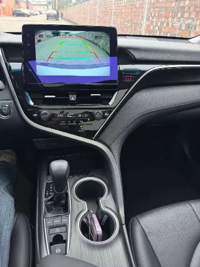 2021 Toyota Camry 2.5L 209HP L4 8AT,autocango,china used car exporter,china ev exporter,chinese used car exporter,chinese used ev exporter