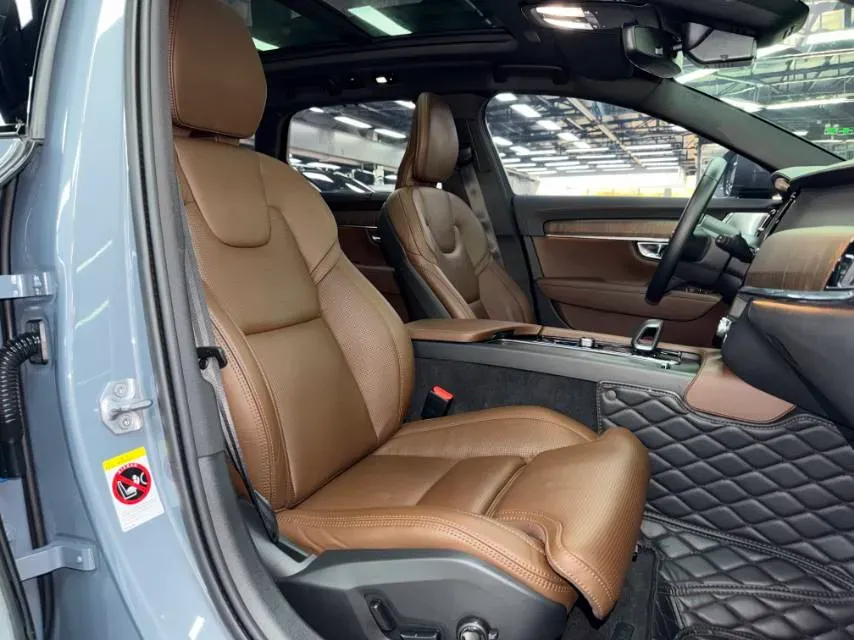 2022 Volvo V90 2.0T 250HP L4 8AT,autocango,china used car exporter,china ev exporter,chinese used car exporter,chinese used ev exporter