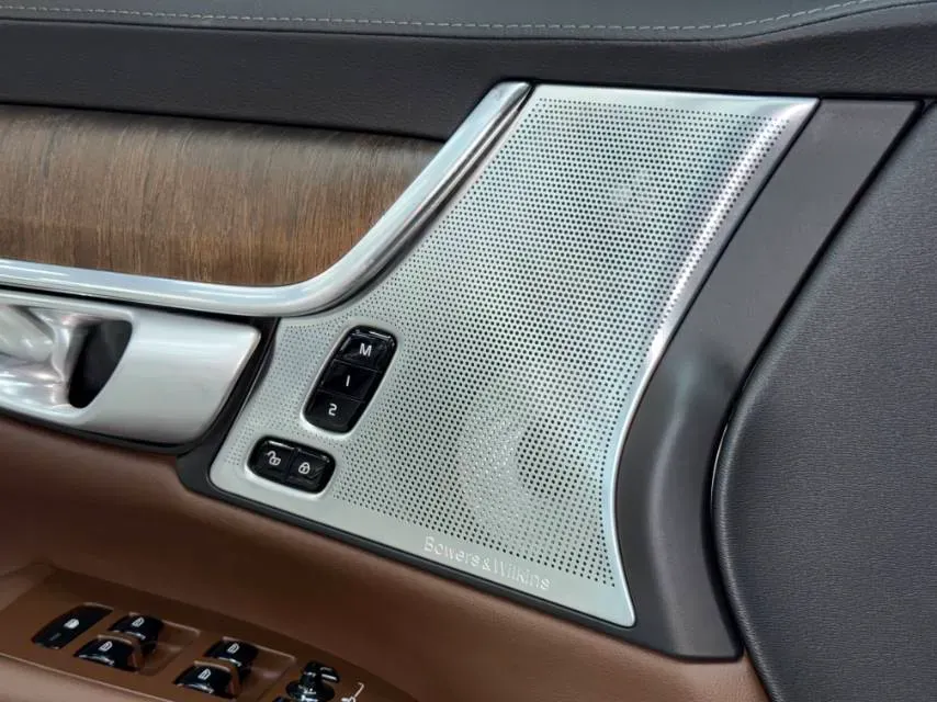 2022 Volvo V90 2.0T 250HP L4 8AT,autocango,china used car exporter,china ev exporter,chinese used car exporter,chinese used ev exporter