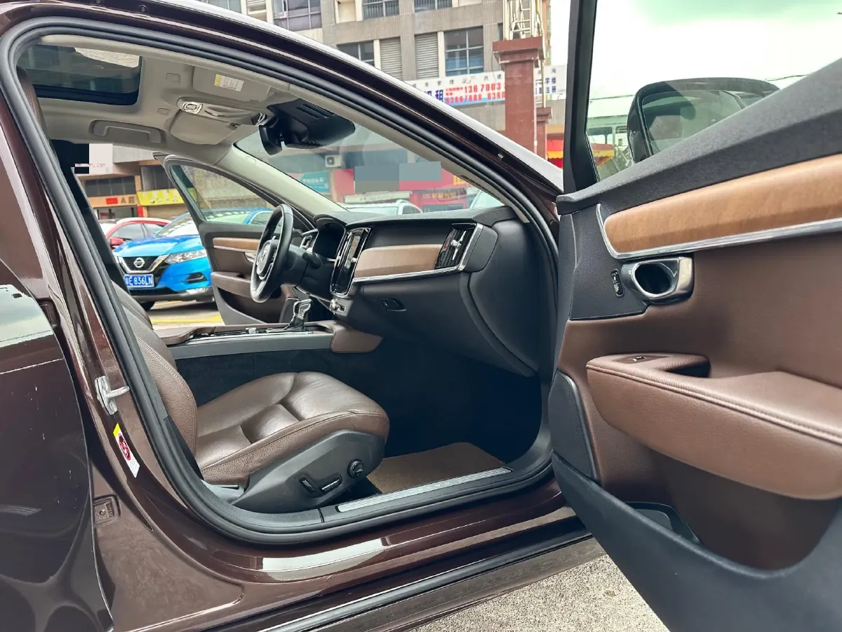 2019 Infiniti Q70 2.0T 211HP L4 7AT,autocango,china used car exporter,china ev exporter,chinese used car exporter,chinese used ev exporter