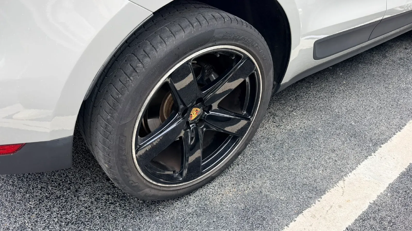 2021 Porsche Macan 2.0T 252HP L4 7DCT,autocango,china used car exporter,china ev exporter,chinese used car exporter,chinese used ev exporter