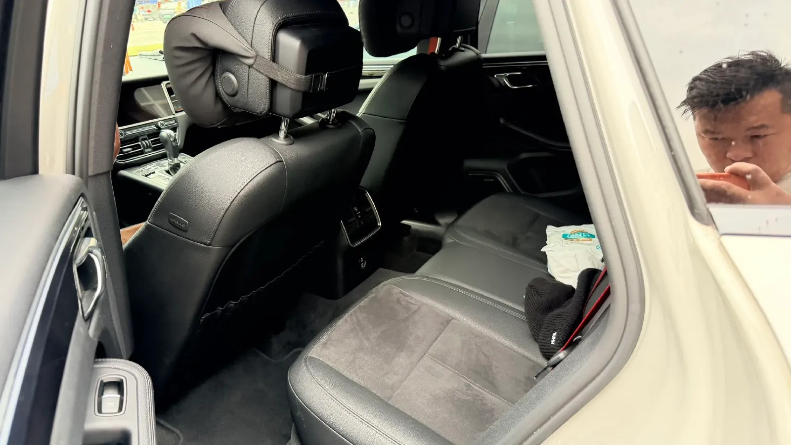 2021 Porsche Macan 2.0T 252HP L4 7DCT,autocango,china used car exporter,china ev exporter,chinese used car exporter,chinese used ev exporter