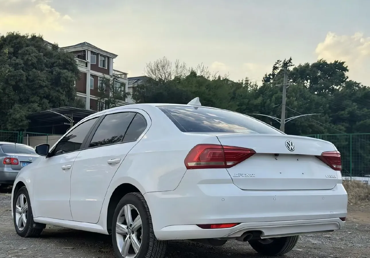 2018 Volkswagen Lavida 1.5L 112HP L4 5MT,autocango,china used car exporter,china ev exporter,chinese used car exporter,chinese used ev exporter