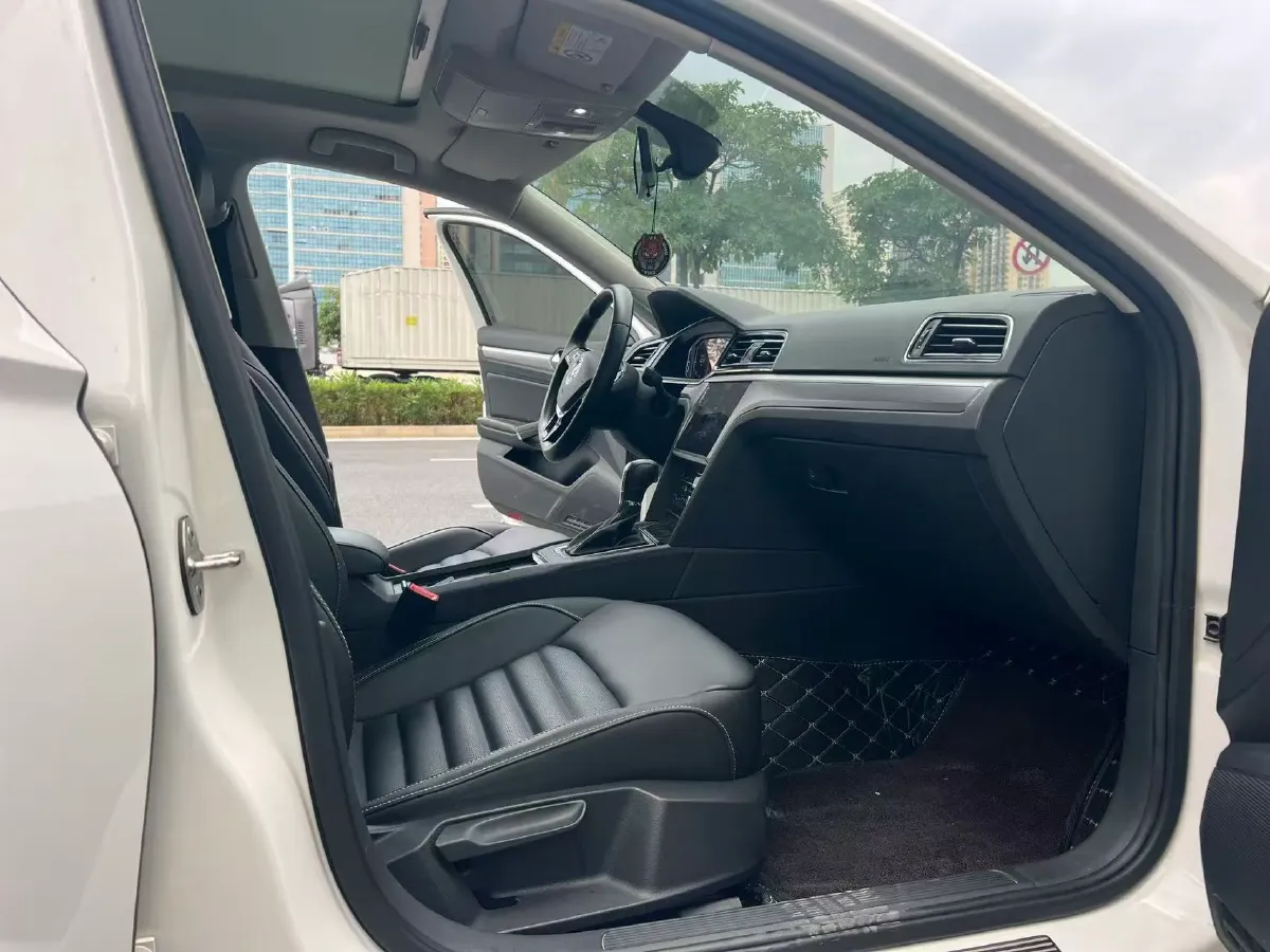 2021 Volkswagen Lamando 1.4T 150HP L4 7DCT,autocango,china used car exporter,china ev exporter,chinese used car exporter,chinese used ev exporter