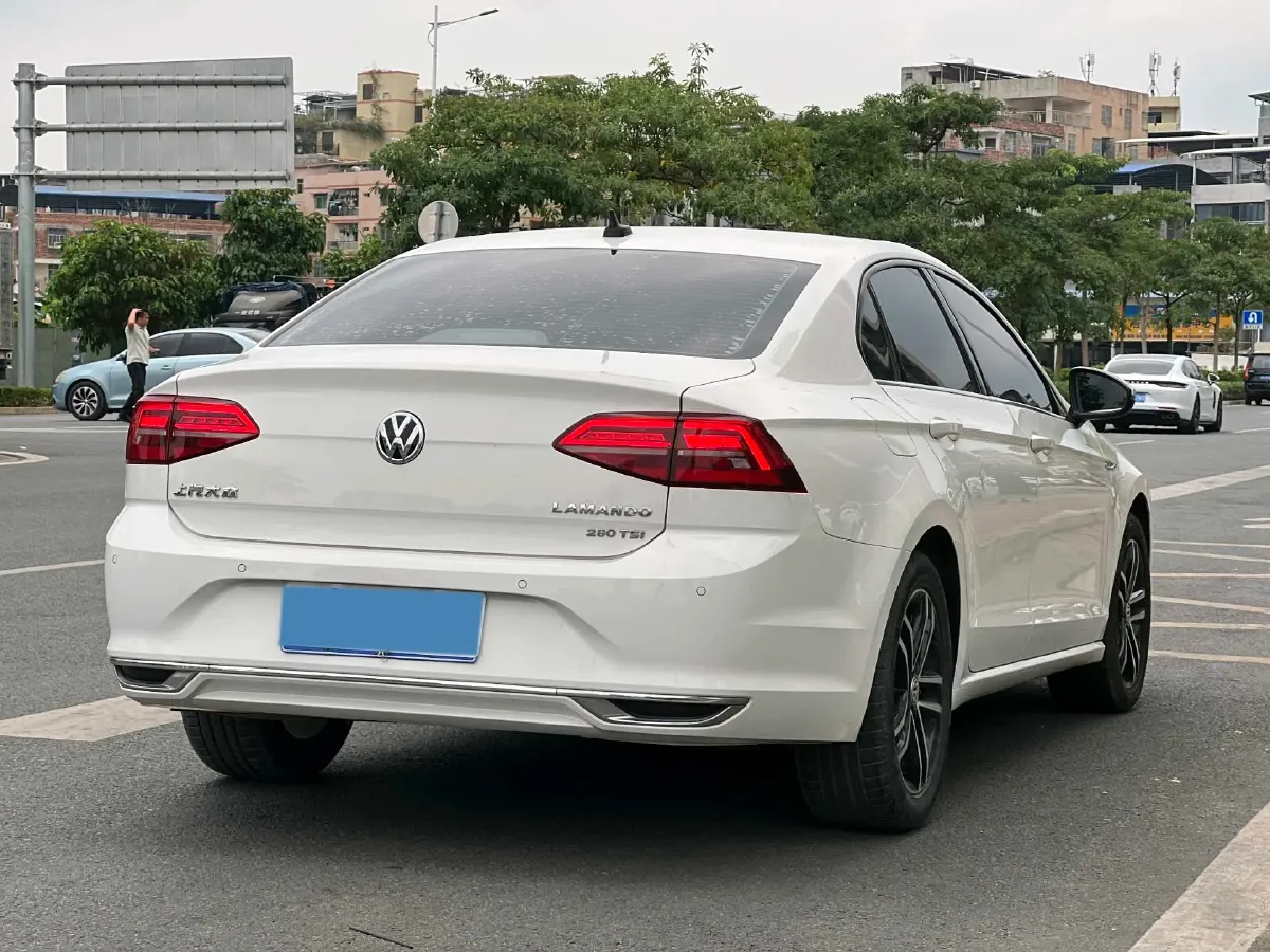 2021 Volkswagen Lamando 1.4T 150HP L4 7DCT,autocango,china used car exporter,china ev exporter,chinese used car exporter,chinese used ev exporter
