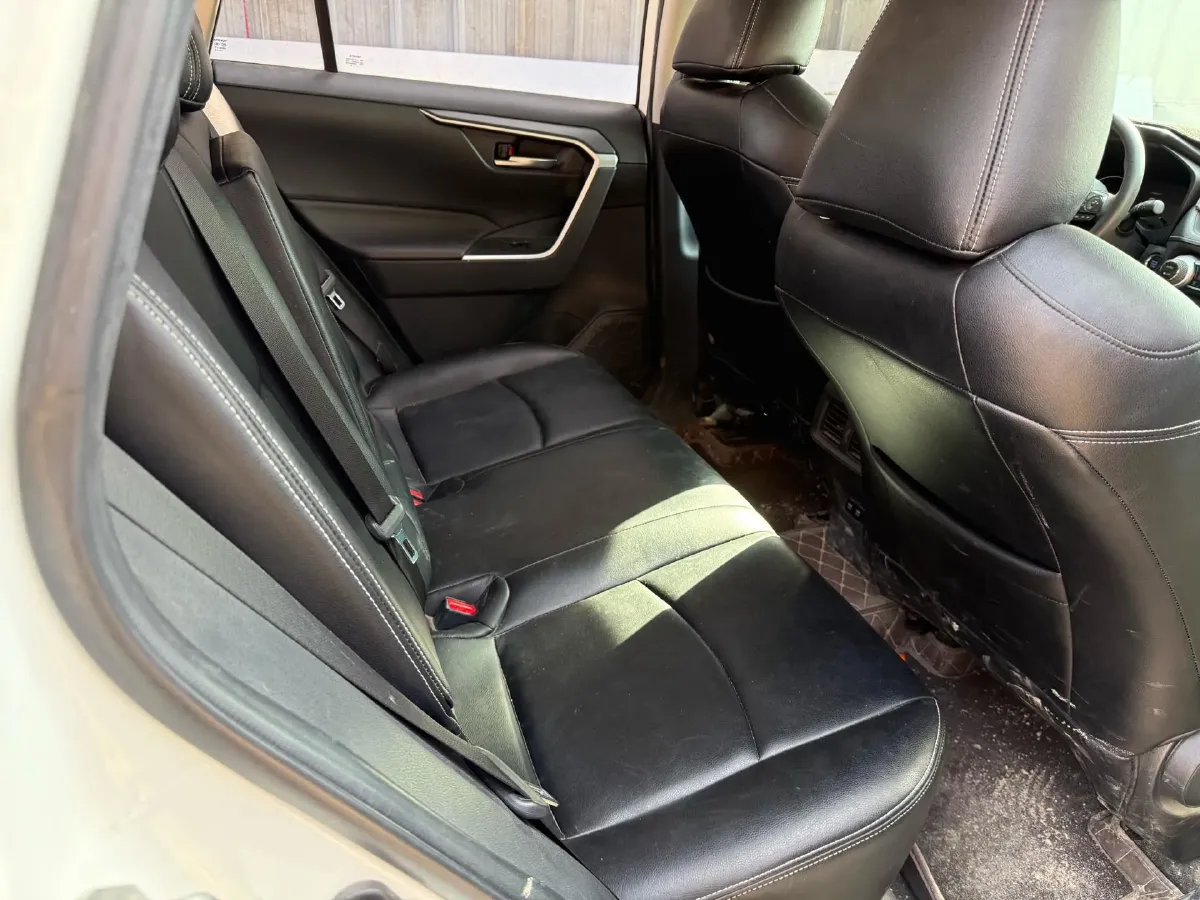 2020 Toyota RAV4 2.0L 171HP L4 CVT,autocango,china used car exporter,china ev exporter,chinese used car exporter,chinese used ev exporter