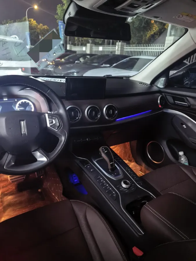 2018 WEY VV6 2.0T 197HP L4 7DCT,autocango,china used car exporter,china ev exporter,chinese used car exporter,chinese used ev exporter